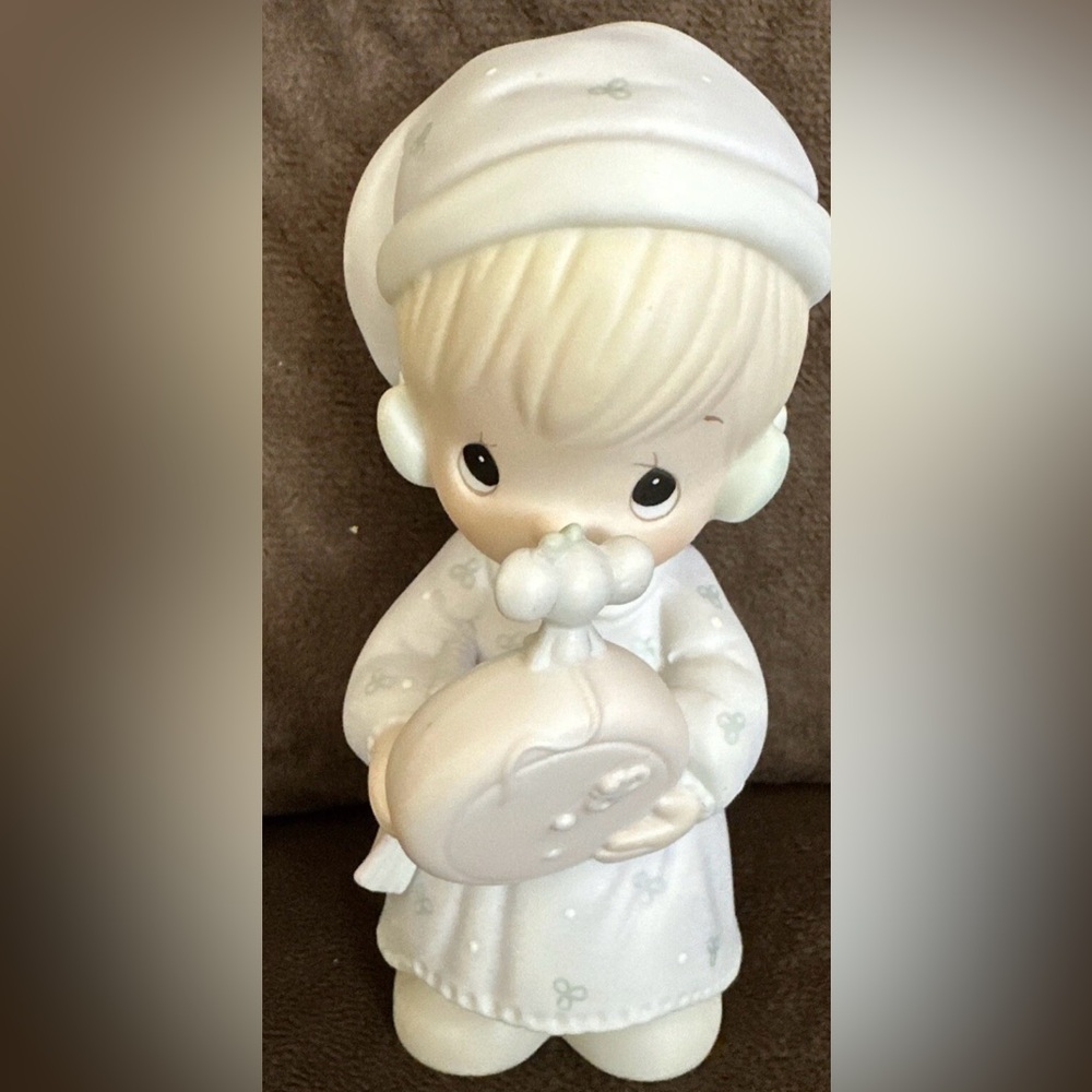 Enesco Precious Moments Christmas Figurine